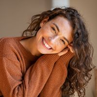 Claudia, 39